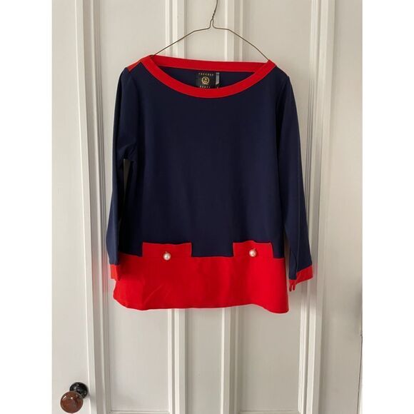 Vecceli Italy Tops - Vecceli Italy navy and red long sleeve top w/pearl buttons